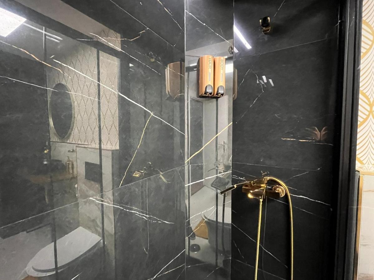 Apartamento Chic12 Luxury Grupo Gran Via Madrid Exterior foto